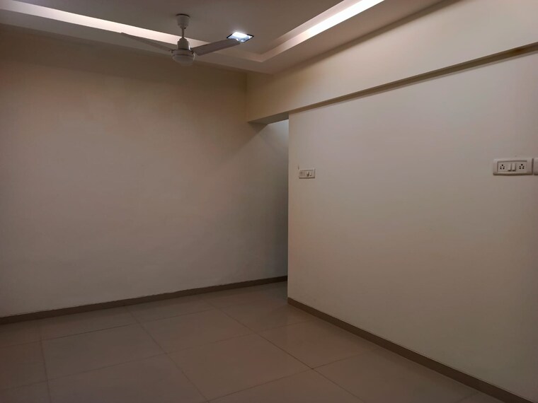 Room, sri-zynergy 2 Bedroom 700 Sq.Ft. Apartment In Suman Nagar Mumbai 10560835