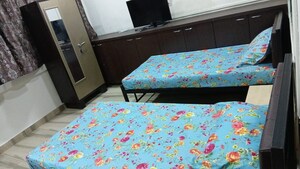  Pg For Rent in Vashi