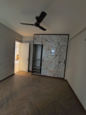 Furnished Amenities in 3 BHK Builder Floor at Signature Global City 63A, Sector 63a – for Rent