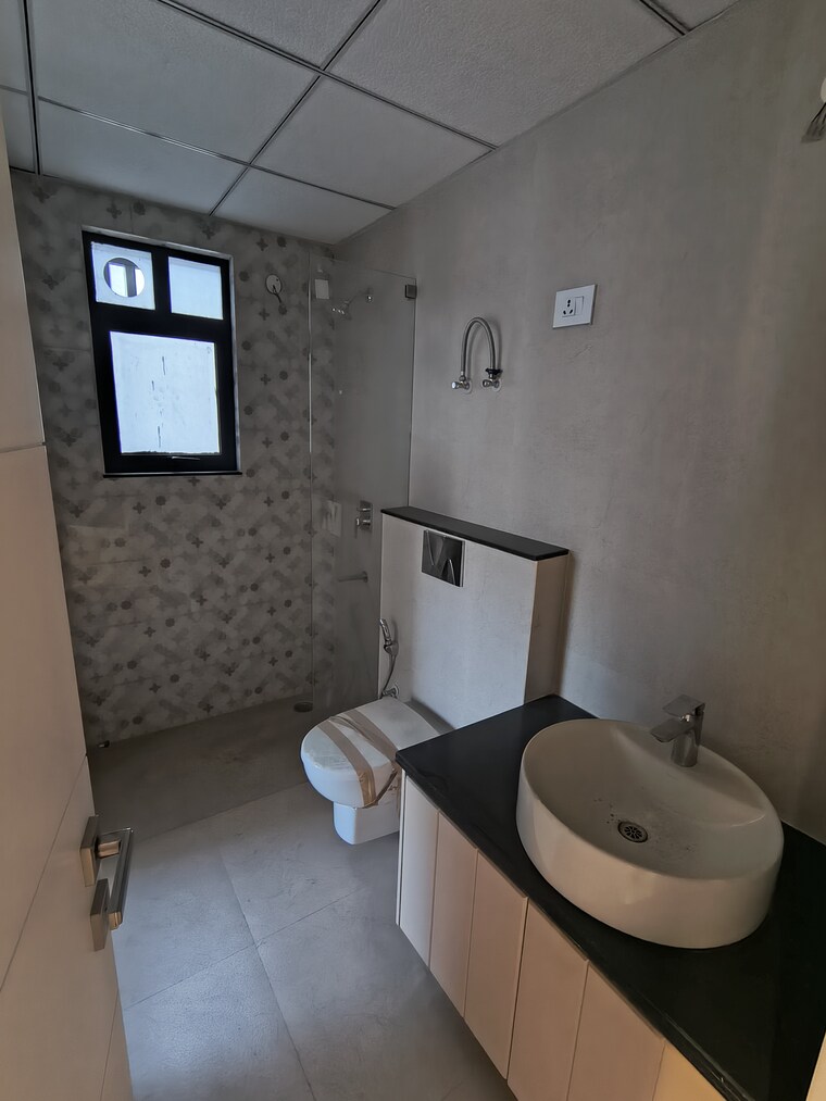 Bathroom, signature-global-city-63a 3 Bedroom 1300 Sq.Ft. Builder Floor In Sector 63a Gurgaon 10561693