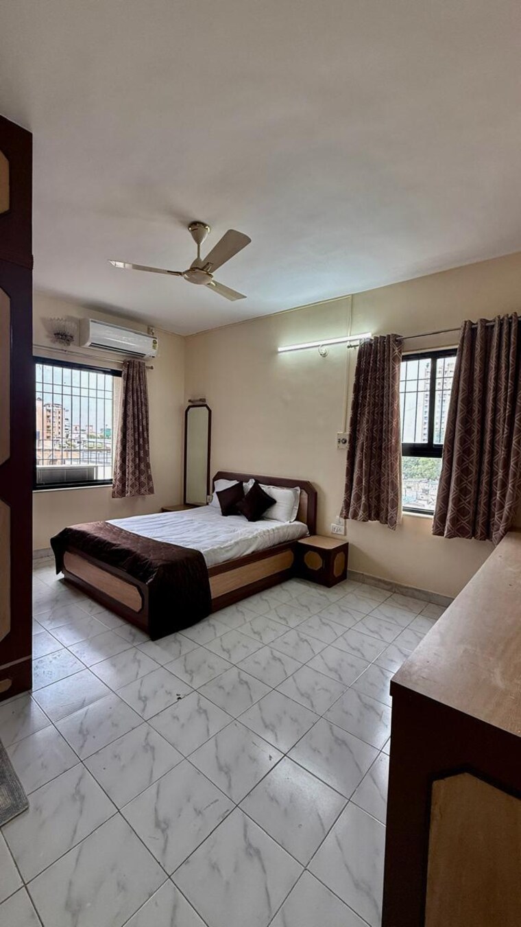 Living Room, nikash-skies-chs 3 Bedroom 1500 Sq.Ft. Apartment In Pashan Pune 10562204