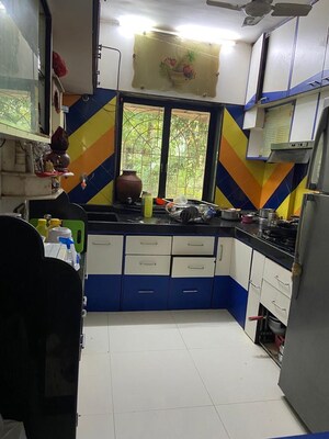 Team Area in 3 BHK Apartment at Dhiraj Tower, Chembur – for Rent