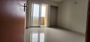 Room in 2 BHK Apartment at Tata Eureka Park, Sector 150 – for Sale