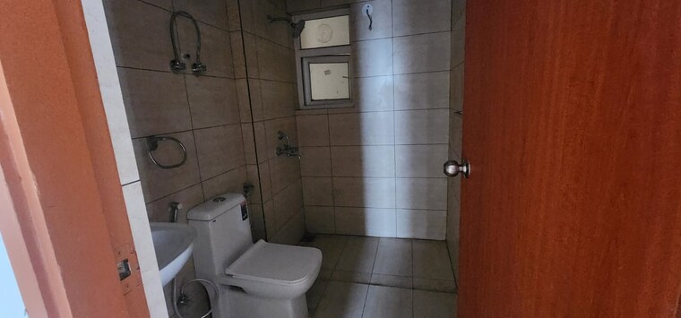 Bathroom, tata-eureka-park 2.5 Bedroom 1285 Sq.Ft. Apartment In Sector 150 Noida 10562267