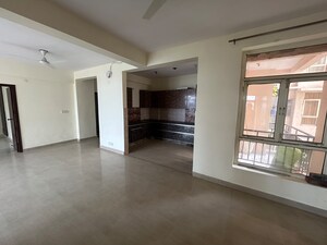 Room in 4 BHK Apartment at Ushay Towers, Kundli – for Rent