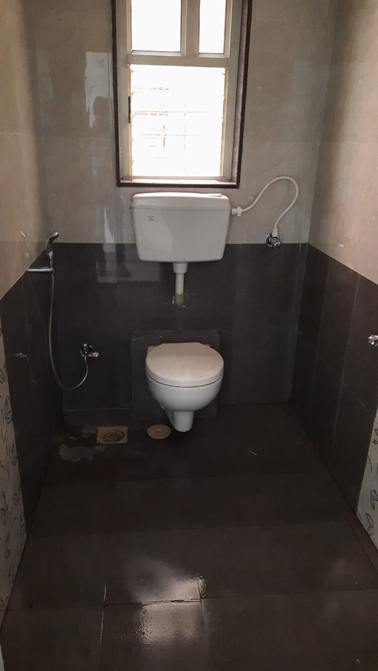 Bathroom, mhada-towers-pimpri 3 Bedroom 1200 Sq.Ft. Apartment In Pimpri Pune 10562291