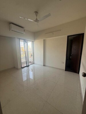 2 BHK Apartment For Sale in Lodha Amara, Kolshet Road
