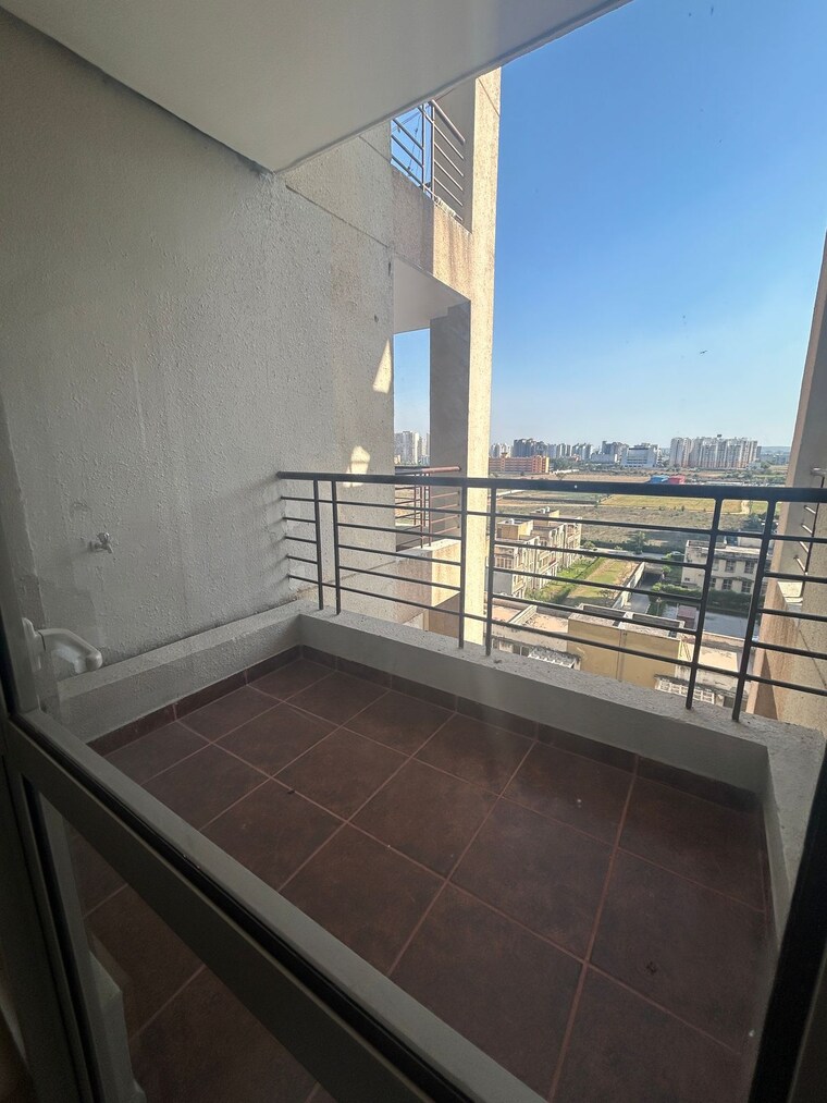 Balcony, raheja-sampada 4 Bedroom 1850 Sq.Ft. Apartment In Sector 92 Gurgaon 10562380