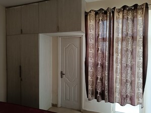 Furnished Amenities in 2 BHK Apartment at Shree Vardhman Mantra, Sector 67 – for Rent