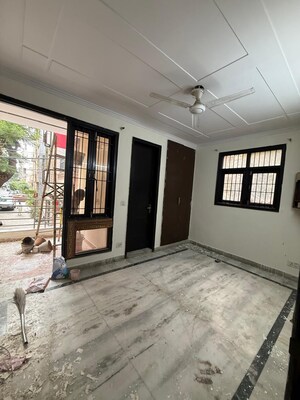 Room in 2 BHK Builder Floor at Kalkaji – for Rent