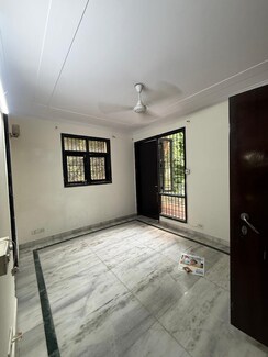 2 BHK Builder Floor For Rent in Kalkaji