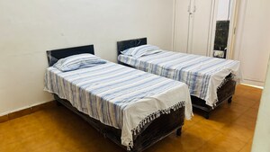 Bedroom in  Pg at Sector 16 – for Rent
