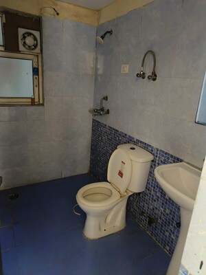 Bathroom in 3 BHK Apartment at Aims Golf Avenue I, Sector 75 – for Rent