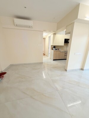 Room in 2 BHK Apartment at Concrete Sai Samast, Chembur – for Rent