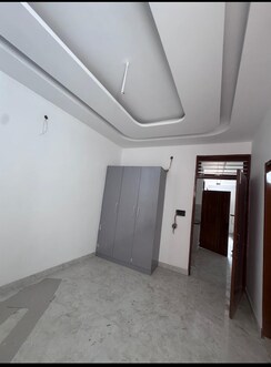 2 BHK + Prayer Room,Study Room,Store Room Builder Floor For Rent in Sector 21