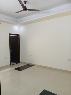 2 BHK + Study Room Independent House For Rent in Sector 21