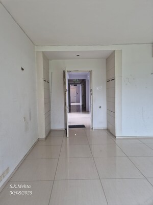 Building Lobby in 3 BHK Apartment at Ireo Skyon, Sector 60 – for Rent