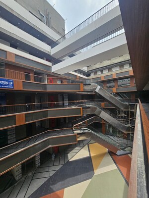  Shop – Exterior View View at Sunrise Sun Twilight Metro Street, Sector 27 Yamuna Expressway - for Sale