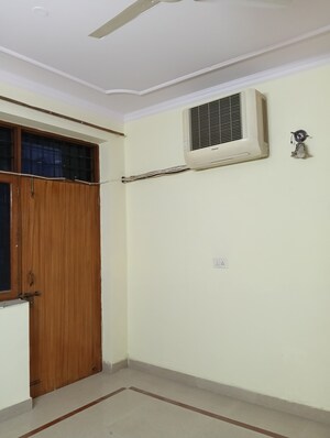 Room in 2 BHK Independent House at Sector 23 – for Rent