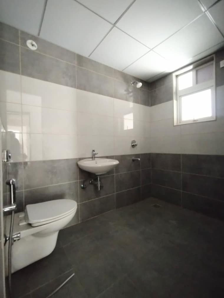 Bathroom, carmel-heights 5 Bedroom 2652 Sq.Ft. Apartment In Whitefield Bangalore 10562592