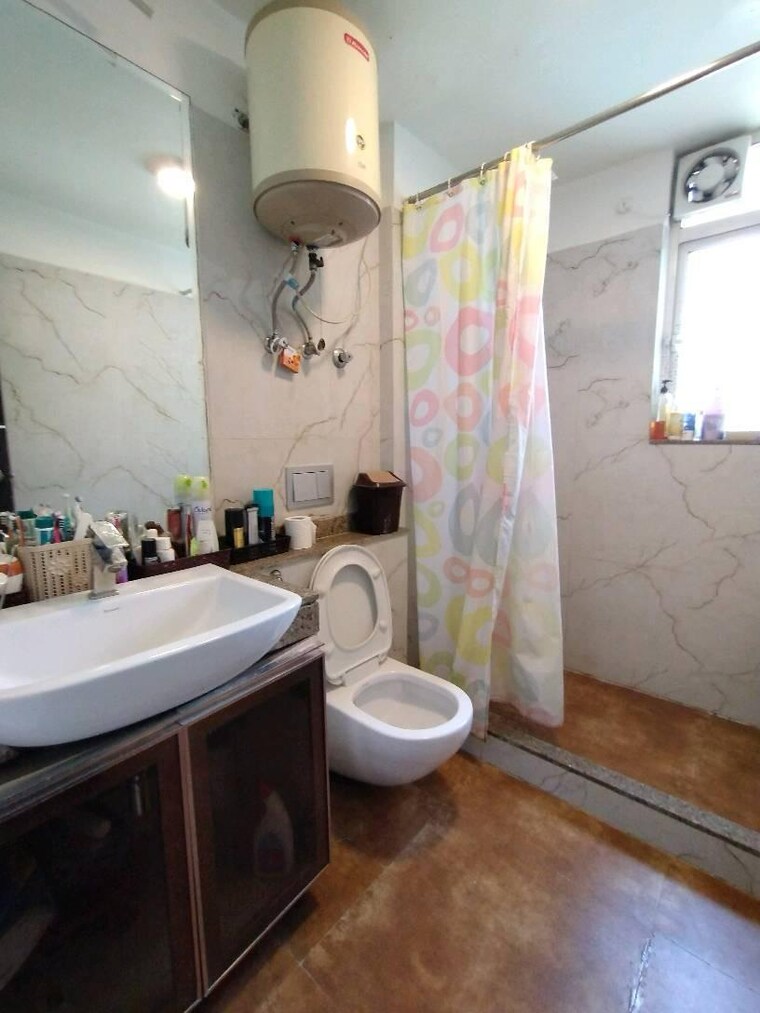 Bathroom, m3m-woodshire 3 Bedroom 2768 Sq.Ft. Apartment In Sector 107 Gurgaon 10562601