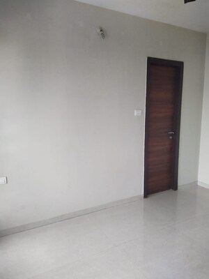 Room in 2 BHK Apartment at Kabra Mangal Kripa, Goregaon West – for Sale