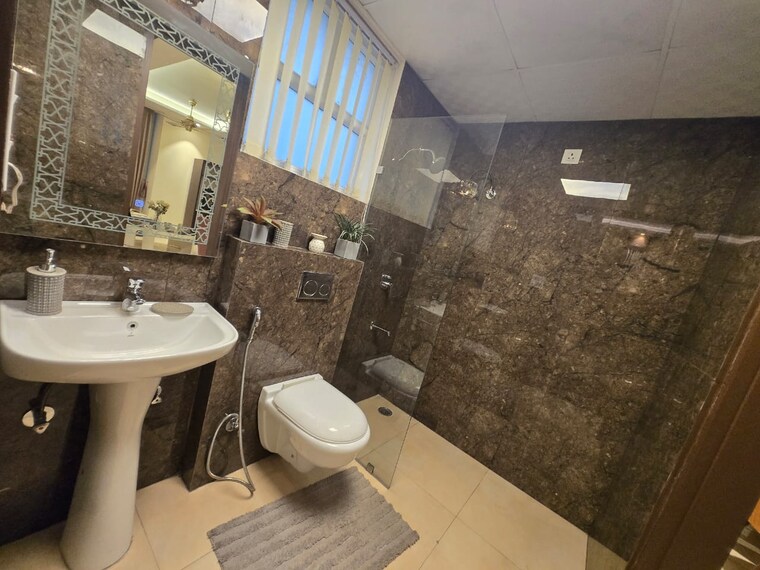 Attached Bathroom, pir machalla 3 Bedroom 1800 Sq.Ft. Apartment In Pir Machalla Zirakpur 10562639
