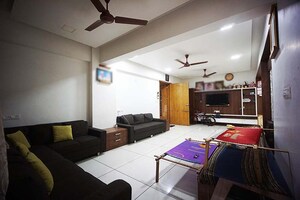 Team Area in 4 BHK Apartment at Hanspura – for Sale