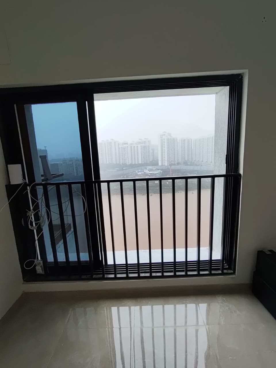 Room in 2 BHK Apartment at Duville Riverdale Grove, Kharadi – for Rent