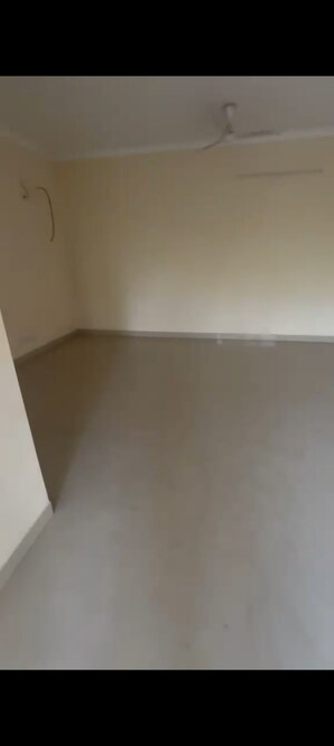 Room in 3 BHK Apartment at GLS Arawali Homes Phase 2, Sohna Sector 4 – for Sale