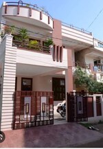 4 BHK + Prayer Room,Servant Room,Study Room,Extra Room 450 Sq.Yd. Independent House in Safdarjung Enclave