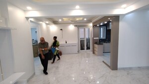 Room in 4 BHK Apartment at Logix Blossom County, Sector 137 – for Sale