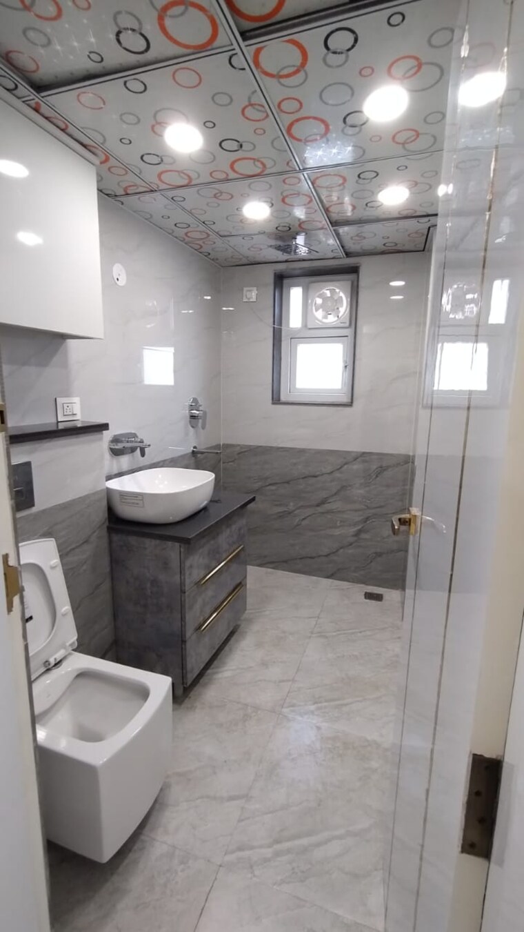 Attached Bathroom, logix-blossom-county 4 Bedroom 2494 Sq.Ft. Apartment In Sector 137 Noida 10562700