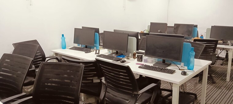 Team Area, sector 63 Commercial Office Space 790 Sq.Ft. In Sector 63 Noida 10562715