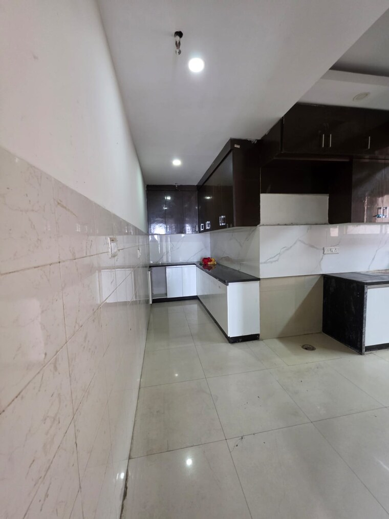 Kitchen, logix-blossom-county 3 Bedroom 1654 Sq.Ft. Apartment In Sector 137 Noida 10562725