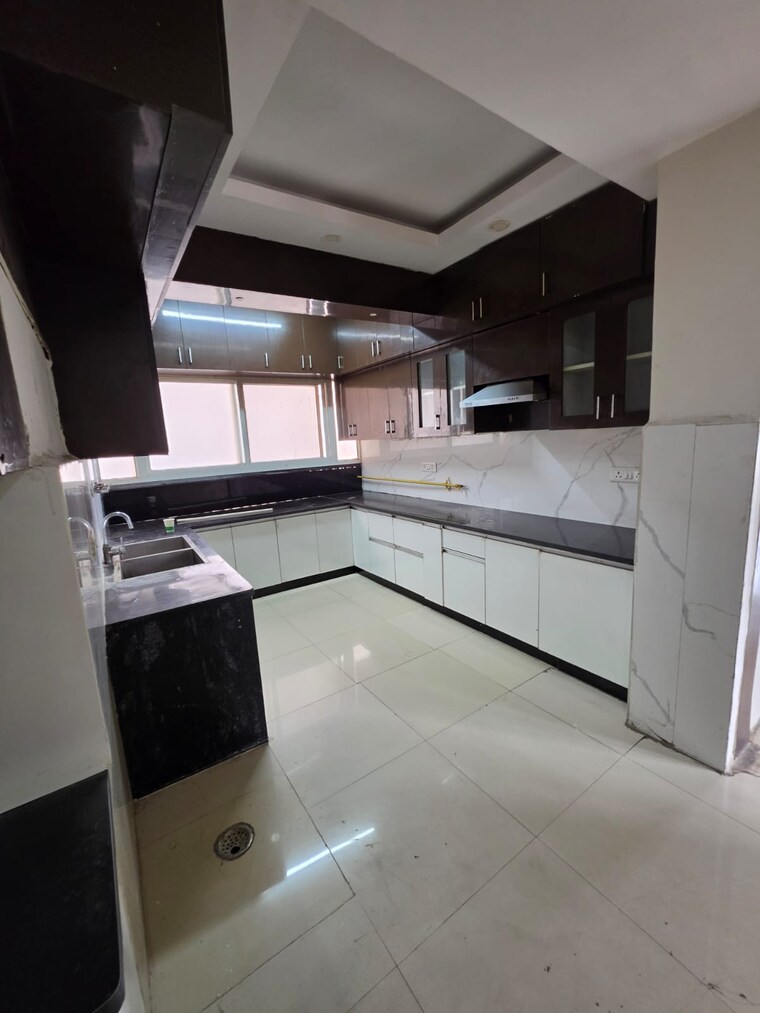 Kitchen, logix-blossom-county 3 Bedroom 1654 Sq.Ft. Apartment In Sector 137 Noida 10562725