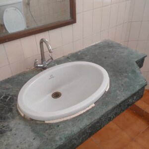 Bathroom in 2 BHK Apartment at DLF Silver Oaks, Sector 26 – for Rent