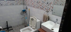 Bathroom in 2 BHK Builder Floor at Sector 57 – for Rent