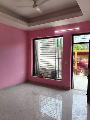 Room in 2 BHK Builder Floor at Sector 51 – for Rent