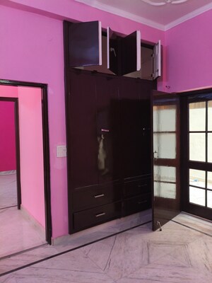 Room in 2 BHK Builder Floor at Sector 51 – for Rent