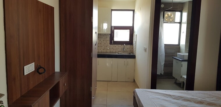 Bathroom, sector 14 1 RK 300 Sq.Ft. Apartment In Sector 14 Gurgaon 10562826