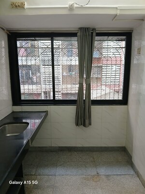 Room in 2 BHK Apartment at Shree Krishna Heights Malad, Malad East – for Rent
