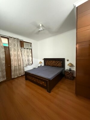 Bedroom in 3 BHK Builder Floor at Defence Colony – for Rent