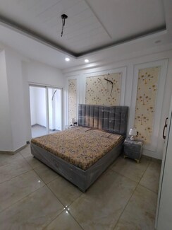 3 BHK + Prayer Room,Study Room,Store Room Builder Floor For Rent in Sector 21