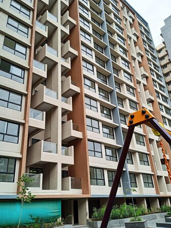 2 BHK 850 Sq.Ft. Apartment in Kohinoor Coral Phase 3
