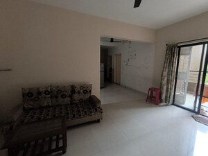 Room in 2 BHK Apartment at Pimple Nilakh – for Rent