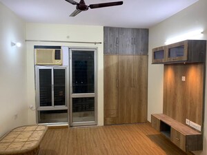Room in 2 BHK Apartment at Ansal Celebrity Meadows, Sushant Golf City – for Sale