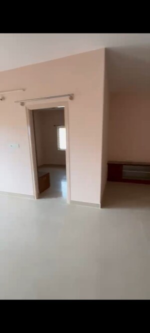 Room in 2 BHK Apartment at Keerthana Residency, Kadubeesanahalli – for Rent