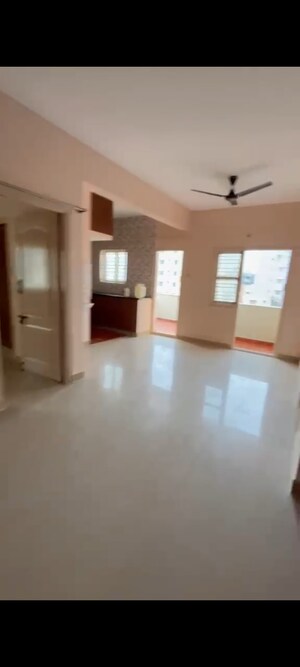 Room in 2 BHK Apartment at Keerthana Residency, Kadubeesanahalli – for Rent