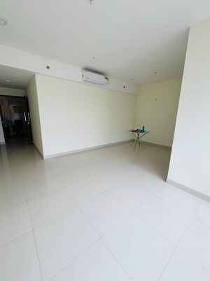 Bathroom in 4 BHK Apartment at DB Woods, Goregaon East – for Rent